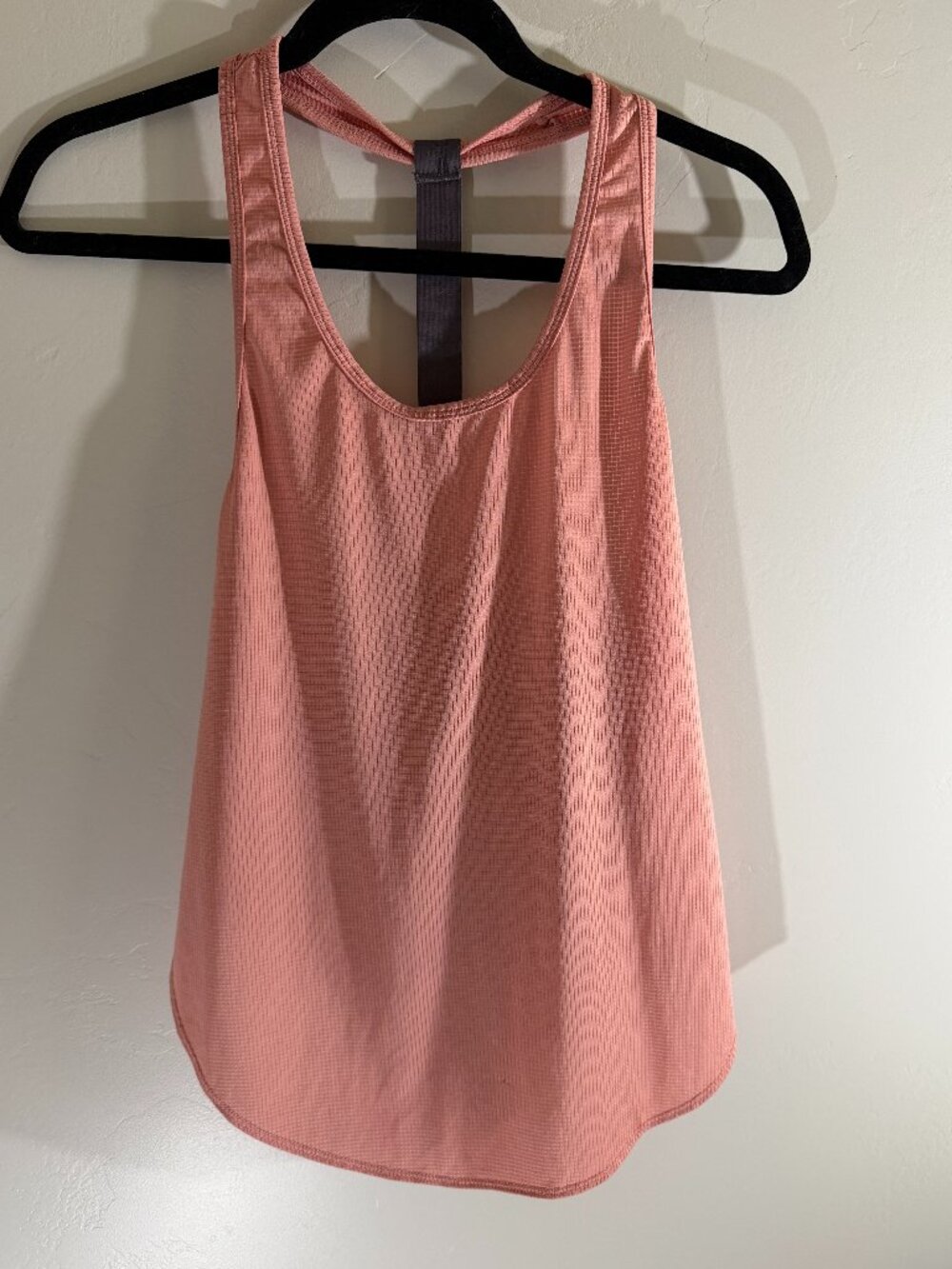 Fabletics Tank Top Women's Size L Rose Pink Sleeveless Gym Training Workout